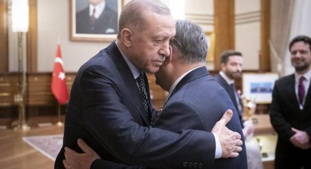“Ne hívják meg Erdogant és Orbán Viktort a vilniusi NATO-csúcsra…”