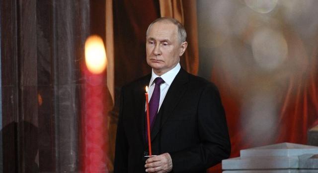 Oroszországot egy vallási szekta vezeti, Putyin ennek túsza – állítja egy orosz politológus