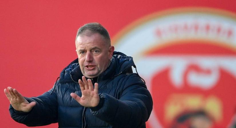 „Teljesen fordítva ülnek a lovon a fiatal edzők” – kőkeményen fogalmazott a Kisvárda sportigazgatója