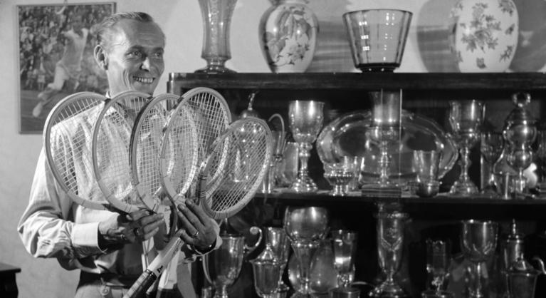 Posztumusz díjat kapott Párizsban az egyetlen magyar férfi egyéni Grand Slam-bajnok