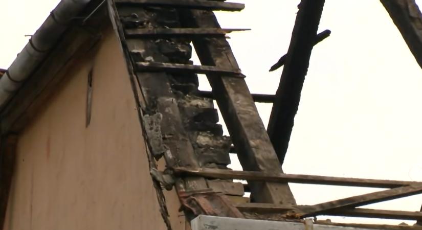 Felgyújtották egy kisgyerekes család házát és autóját a XVIII. kerületben – videón az elképesztő pusztítás