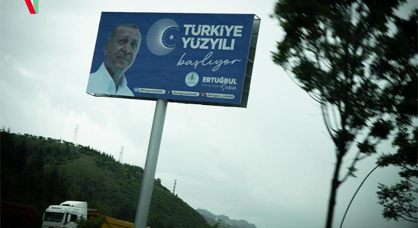 Erdogan harmadszor is letette az államfői esküt Törökországban