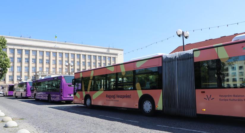 Újabb autóbusz-adomány érkezett Magyarországról Kárpátaljára
