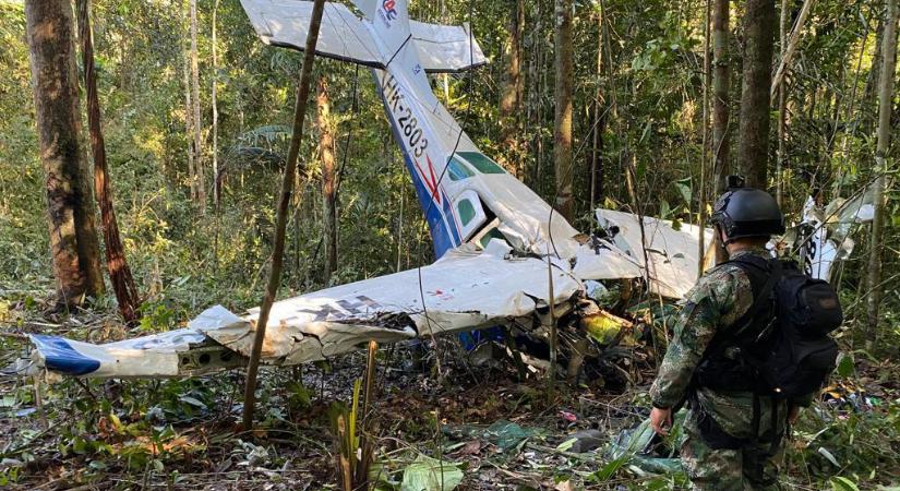 Egy hónapja bolyong négy gyerek a kolumbiai dzsungelben, miután túléltek egy repülőbalesetet