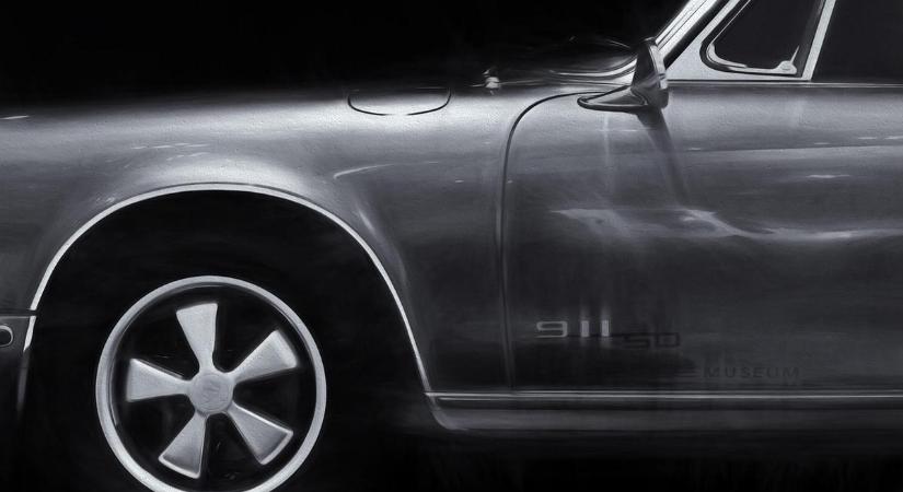 Parkoló kisteherautóba rohant egy Porsche a III. kerületben: ripityára tört a méregdrága autó