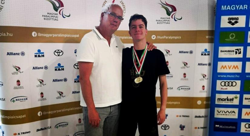 Úszás: háromszoros országos bajnok lett a vásárhelyi Rauch Róbert