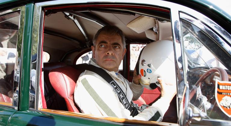 Rowan Atkinson elmondta, mit gondol az elektromos autókról, másként látja, mint a magyar kormány