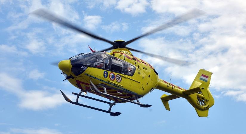 Mentőhelikoptert kellett hívni a Makón balesetet szenvedett izraeliekhez