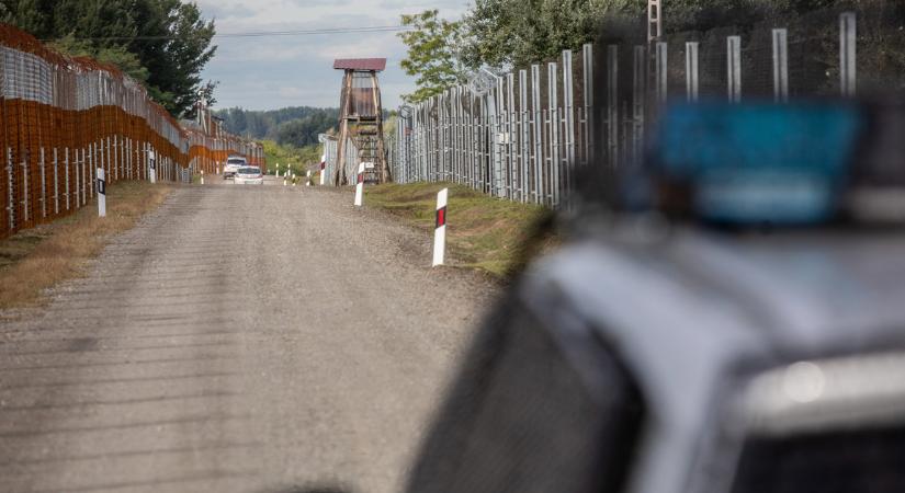 Majdnem nyolcszáz határsértőt kellett megállítania a magyar rendőröknek