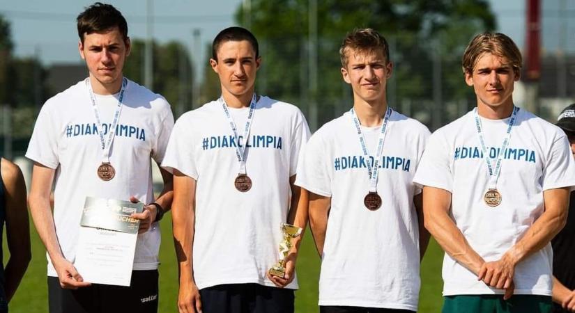 Négy diákolimpiai aranyat nyertek az SZVSE atlétái