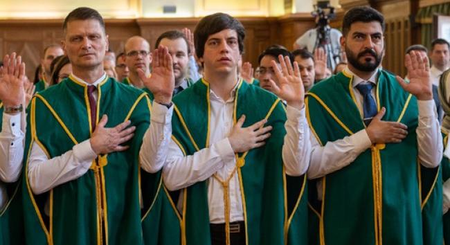 Kilencvenkét új doktorát köszöntötte a Debreceni Egyetem