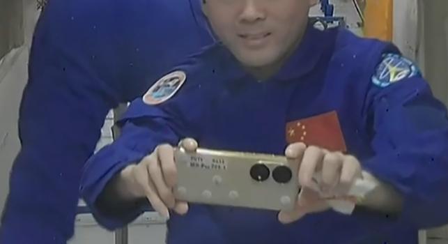 Huawei P50 Pro is van az űrben