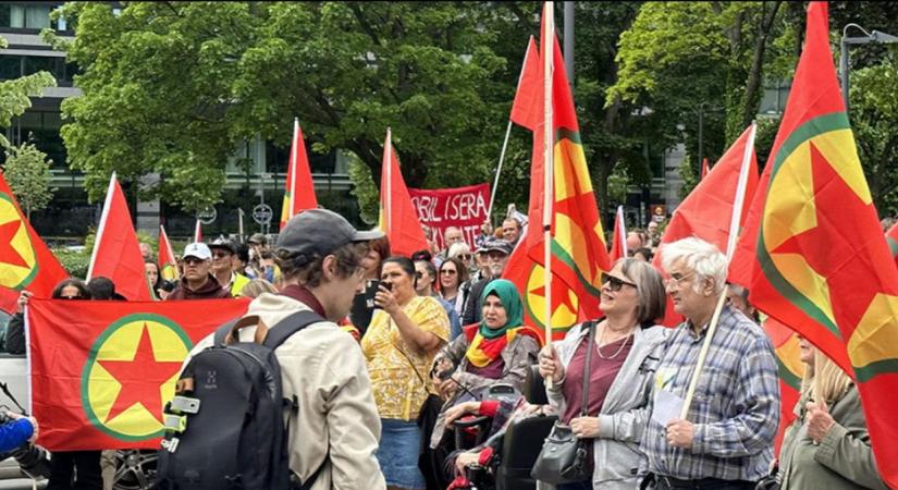 Így tüntettek a terroristákért Svédországban