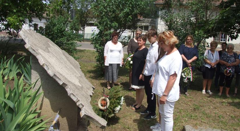 Öt kilométerre állomásozott a román hadsereg: Trianon emlékezete Földesen