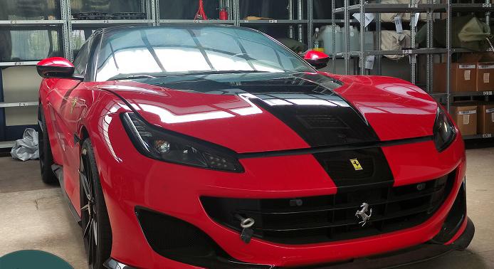 Akár 43 millió forintért is vehetünk egy Ferrarit a NAV-tól