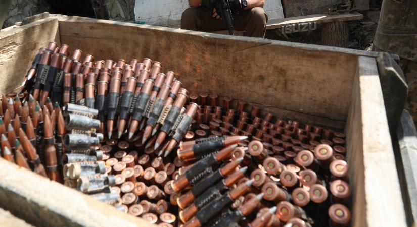 Az ukránok több mint tíz tonna orosz fegyvert és lőszert találtak Harhiv megyében