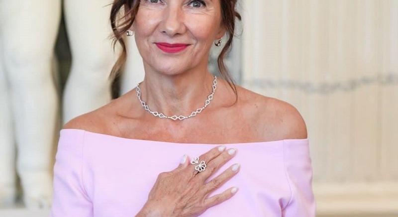 Ellentmondásos Carmen Iohannis 12 ezer eurós ékszerszettjének megítélése