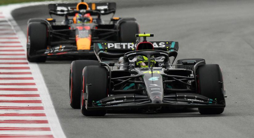 F1: A Mercedes mentheti meg az idei szezont