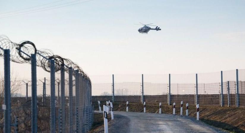 36 illegális migráns utazott egy gépjárműben Jakabszálláson
