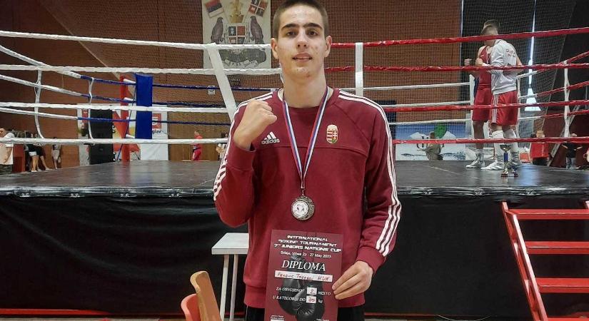 Nemzetközi versenyen bokszol kedden a vásárhelyi Tószegi Ferenc