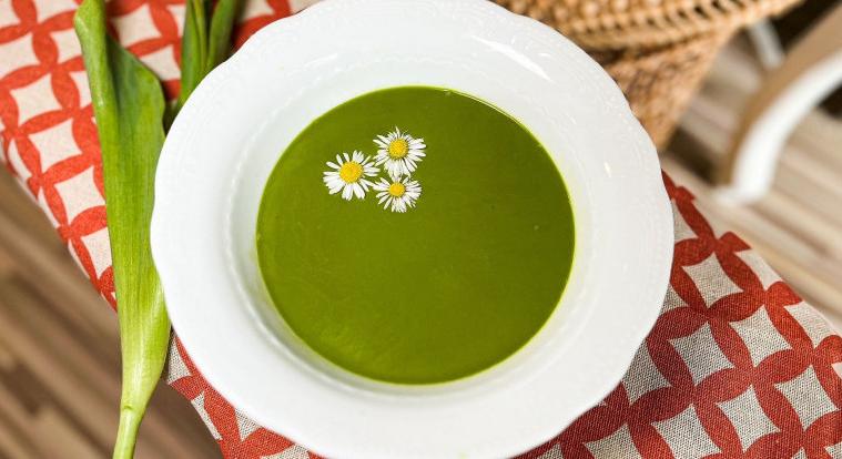 12 tavaszi leves: teli vannak élettel, hogy feltöltődve kezdhess bele a nyárba!