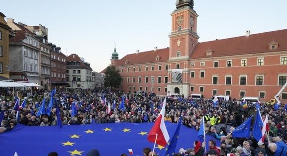 Lengyelországot is fenyegetheti a jogállami mechanizmus