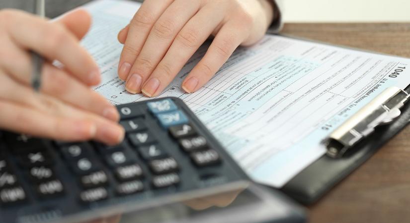 Rejtett emelésekkel van tele a 2024-es adócsomag