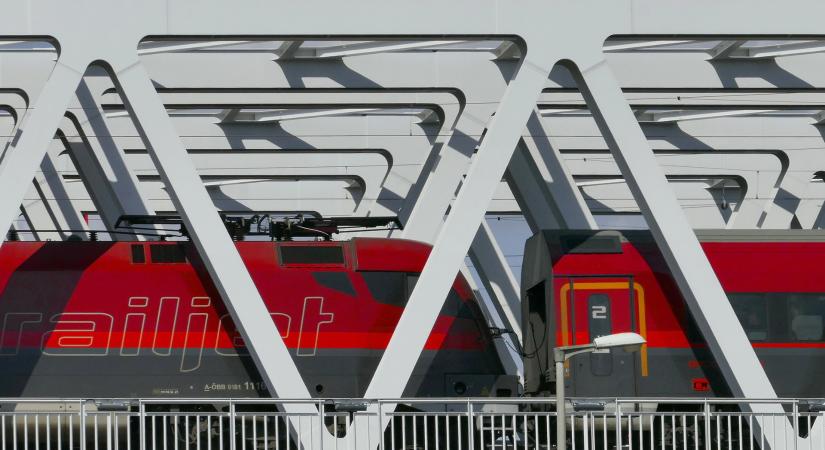 Rendkívüli bejelentést tett a MÁV, változások a közlekedésben Ausztria felé