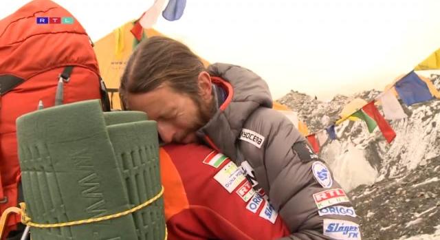 Videó: hat éve ezen a napon ért haza a Mount Everestről Suhajda Szilárd és Klein Dávid