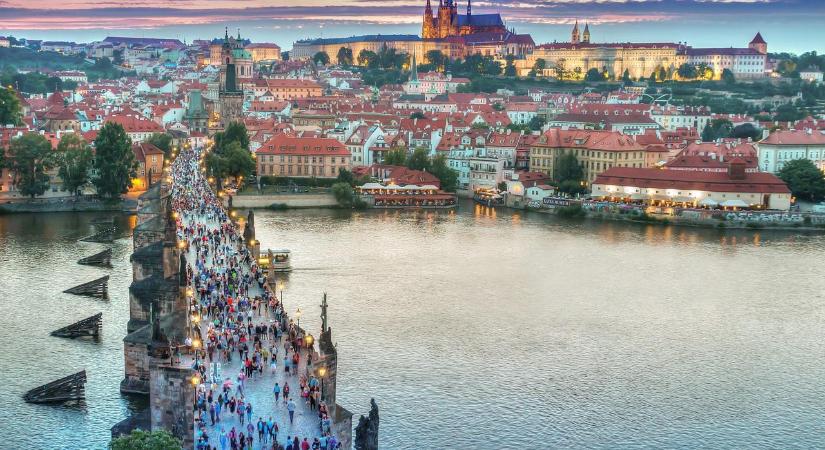 Áprilisban is csökkent a kiskereskedelmi forgalom Csehországban