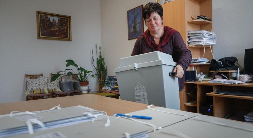 Időközi választásra készülnek - Két nap különbséggel hunyt el Csehi és Alsóújlak polgármestere