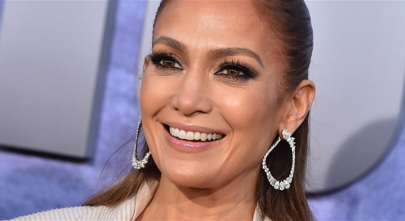 Lesifotókon Jennifer Lopez: tényleg így néz ki egy szürke hétköznapon a világsztár?