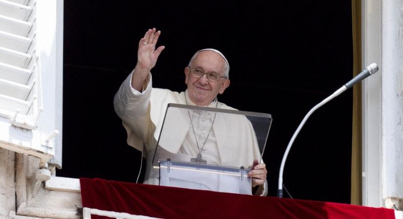 Továbbra is kórházban marad Ferenc pápa