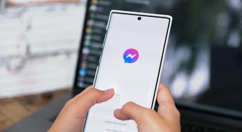 Valami baj van a Facebookkal és a Messengerrel