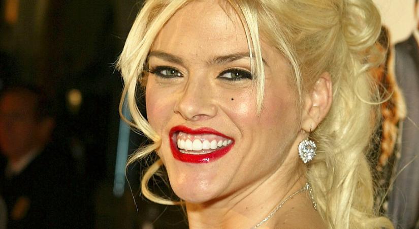 Döbbenetes, mennyire hasonlít 16 éves lánya a tragikusan elhunyt Anna Nicole Smith-re