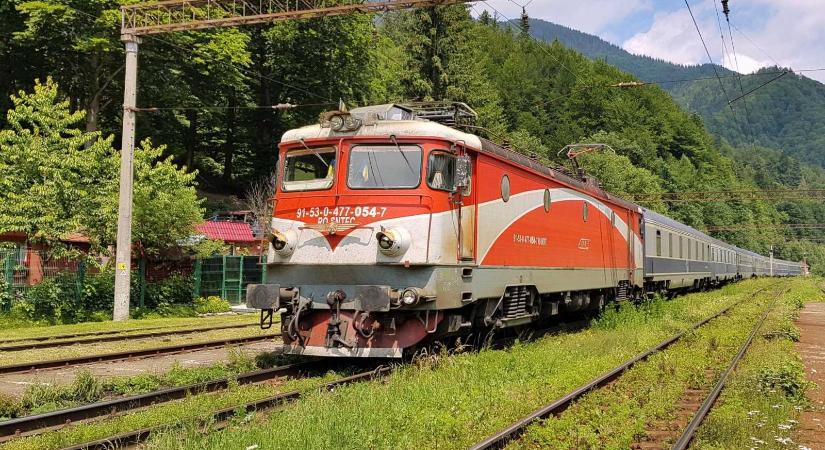 Akadozik a vasúti forgalom Brassó környékén