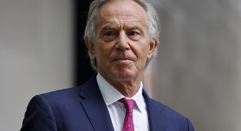 Tony Blair visszatérhet a brit politikába