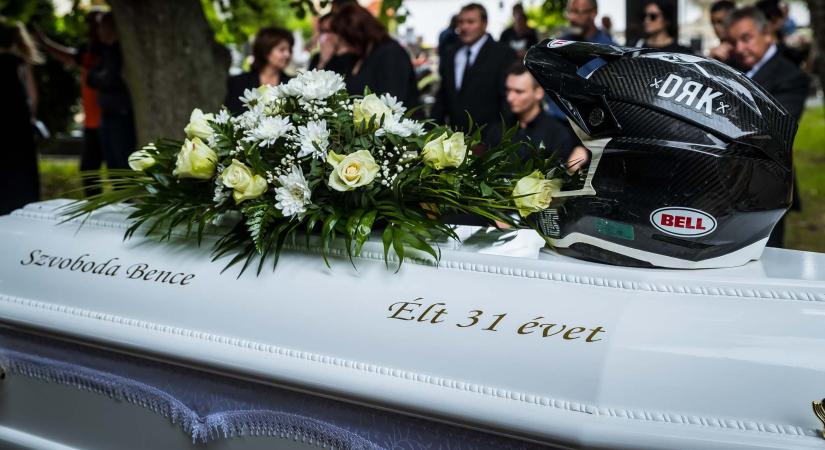 „Még értelmetlen haláloddal is megmentettél másokat” – Szvoboda Bence nem sérült szervei öt ember számára jelenthetik egy új élet lehetőségét