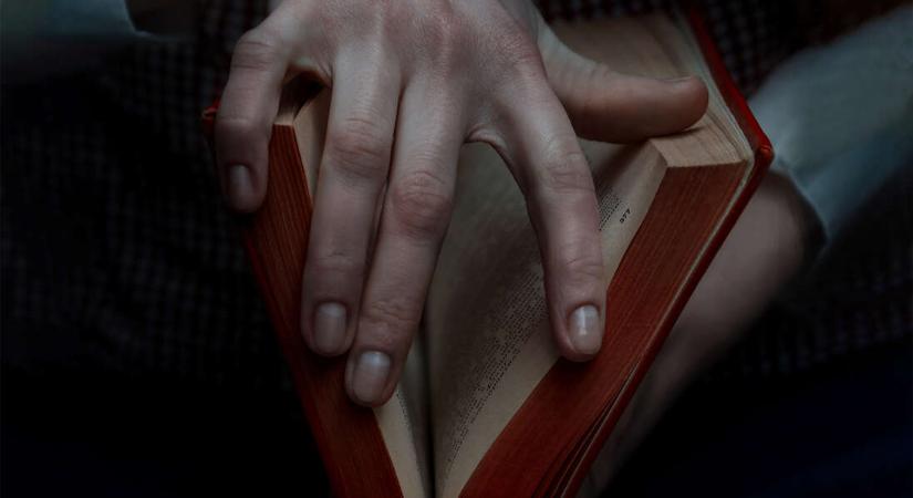 Ezeket az erotikus könyveket olvasom ahelyett, hogy pornót néznék