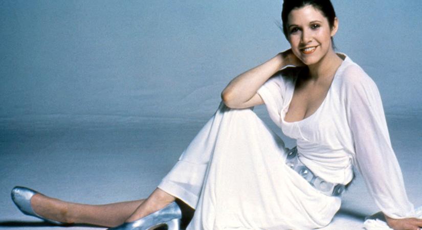 Elárverezik Carrie Fisher Leia hercegnő szerepében viselt ruháját