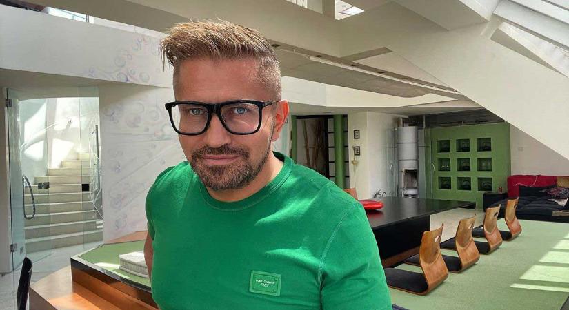 Jákob Zoli megmutatta – ilyen pazar a hajó, amin a lányaival utaznak