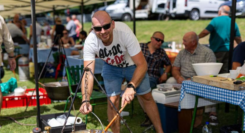 Nem maradtak lábon a marhák, minden lábszár a bográcsban végezte