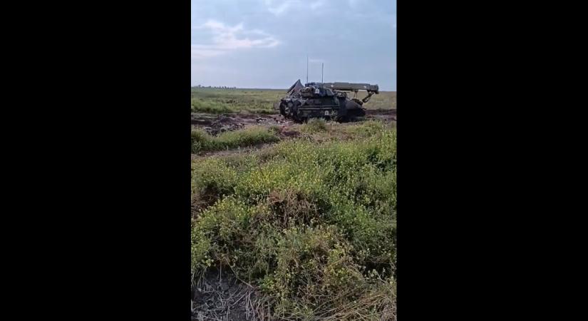 Munkába állt az ukrán fronton a németektől kapott Bergepanzer 2-es (VIDEÓ)