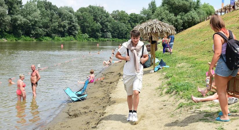 Ismét várja a fürdőzni vágyókat a szolnoki szabadstrand