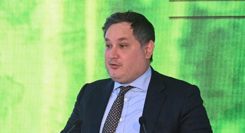Nagy Márton Kínába megy, a Huawei és a Bank of China képviselőivel is tárgyal
