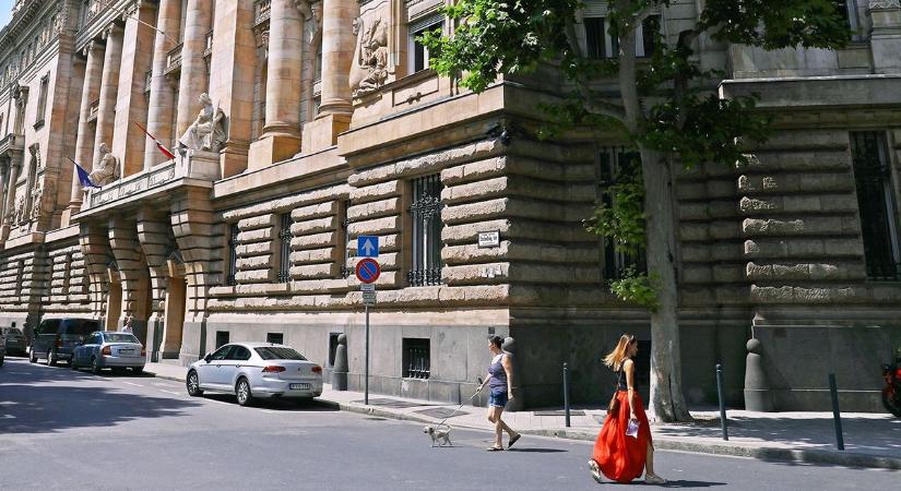 A jegybank költségeivel szemben a nemzetgazdaság haszna áll