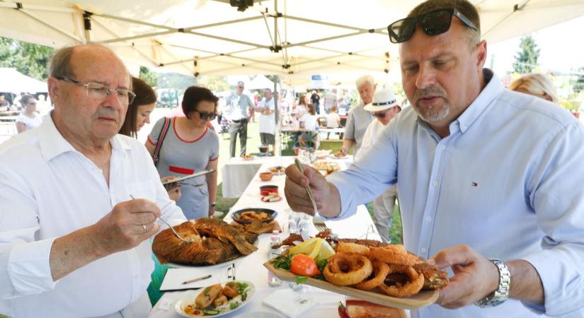 Halsteak, halchips, halászlé - Halas napot rendeztek Vaskeresztesen - fotók