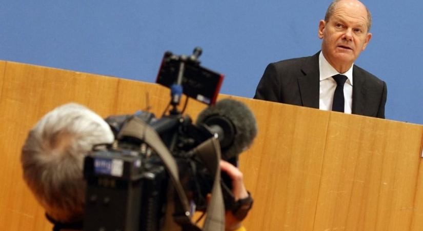 Scholz: jöhet a képzett külföldi munkaerő