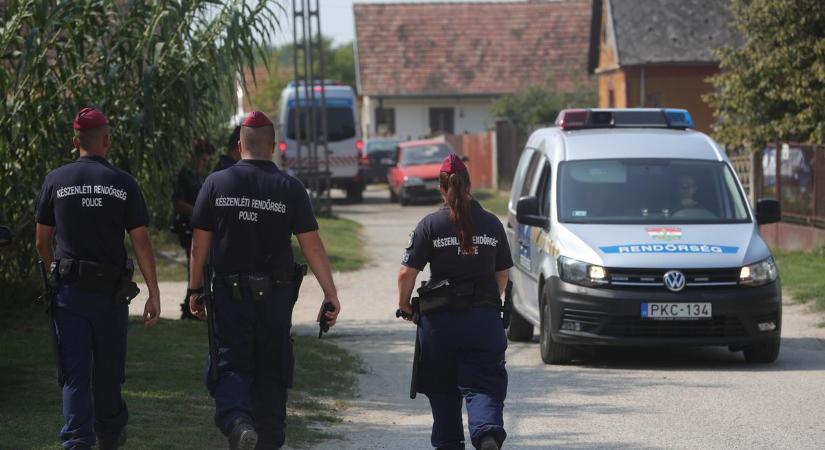 Meglógott a gyöngyöspatai rendőröktől egy 22 éves fogoly: egy villanyóra szekrényben bujkált