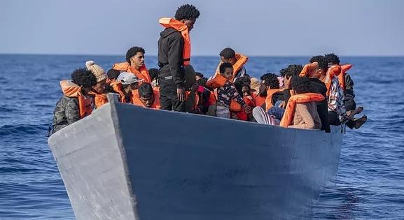 Idén eddig már csaknem kétezren veszítették életüket, vagy tűntek el a Földközi-tengerben
